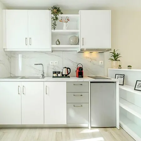Agisilaos Apartment