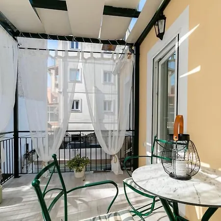 Agisilaos Apartment